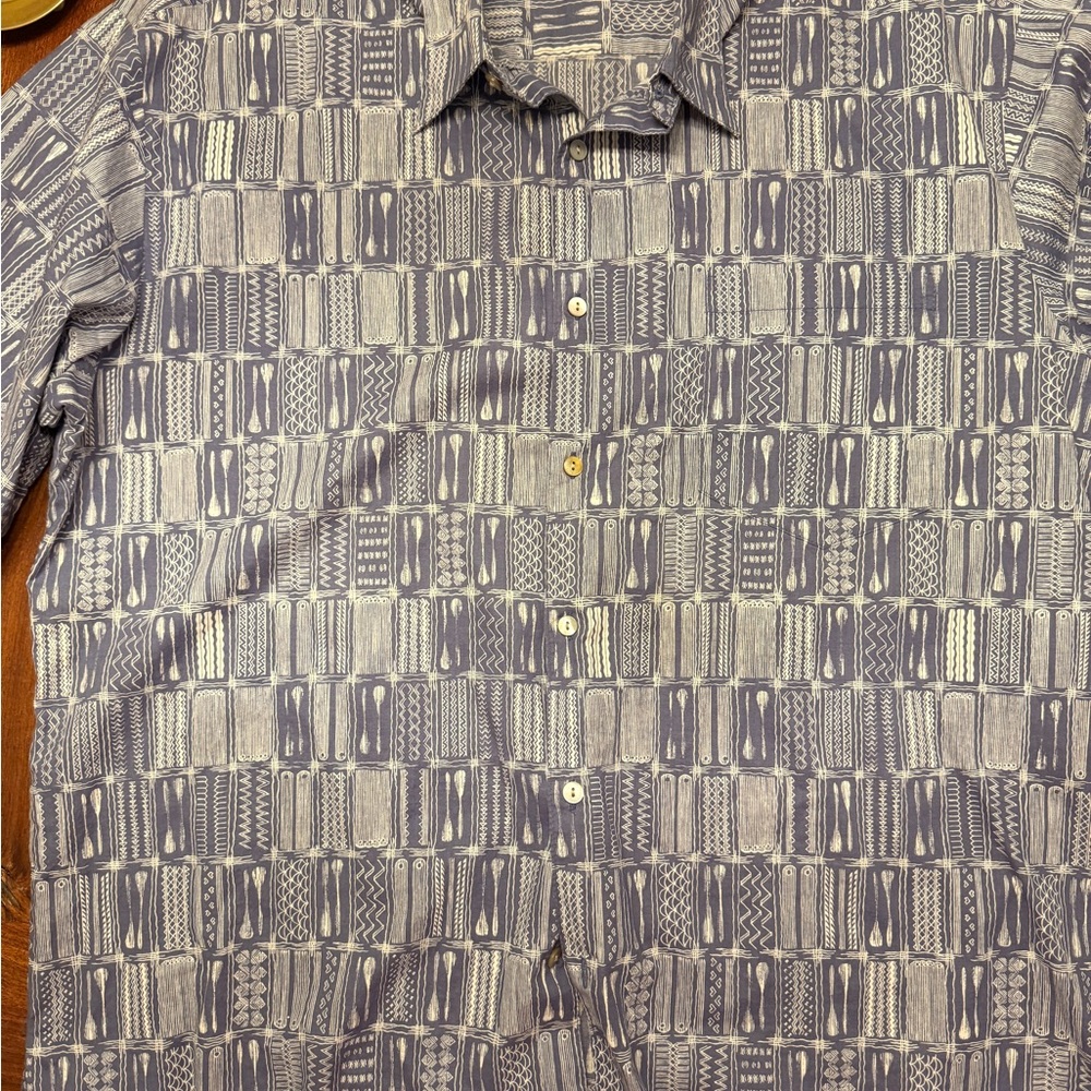 Tori Richard Geometric Patterned Shirt in Gray and Cream